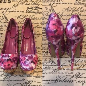 Multicolor color purple floral ankle strap pumps